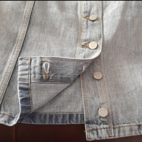 Wilfred Free Aritzia Button Front Denim Mini Skirt - Picture 11 of 12